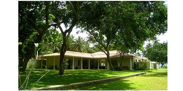 Sri Lankan Beach Villa